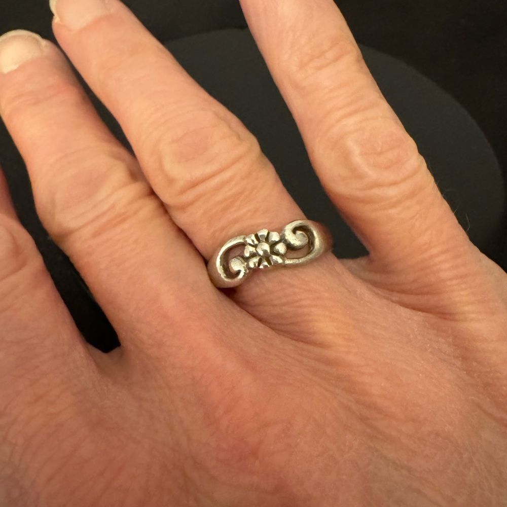 Sterling Silver Flower Scrollwork Ring - image 7